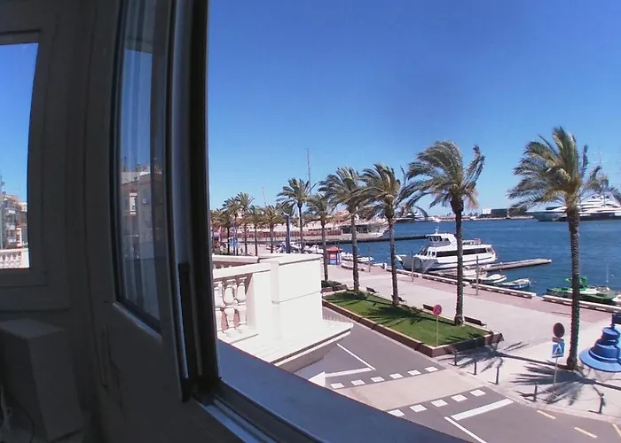 Port 2 * Tarragona